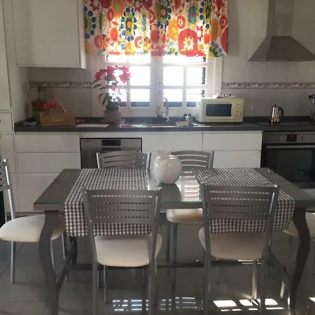 Prázdninový dům Casa Elena Playa *