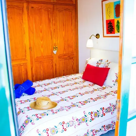 Casa Elena Playa Feriehus *
