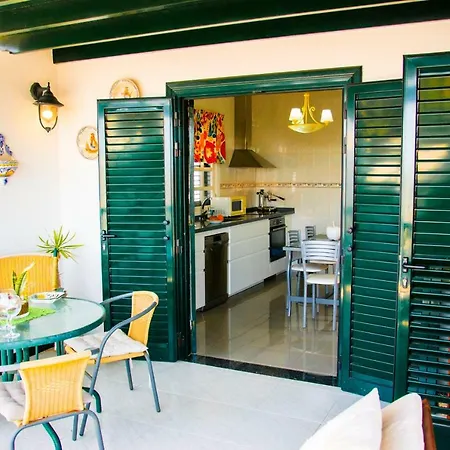 Casa Elena Playa * Arrieta (Lanzarote)